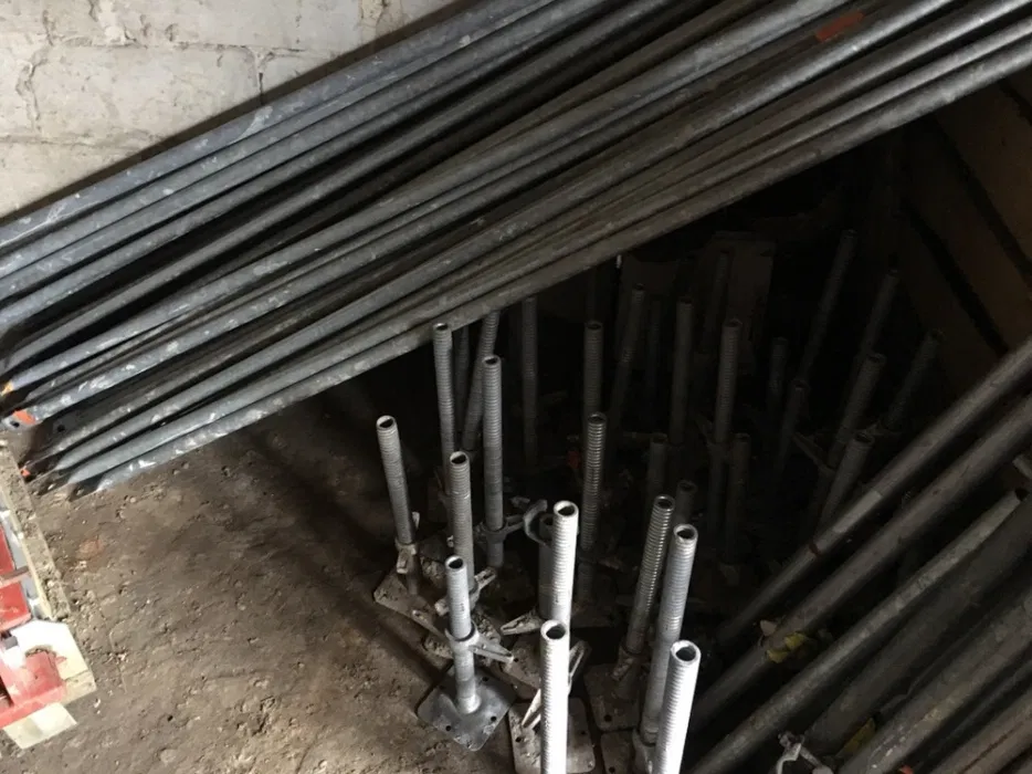 Rusztowanie elewacyjne plettac wynajem wypożyczenie budowa