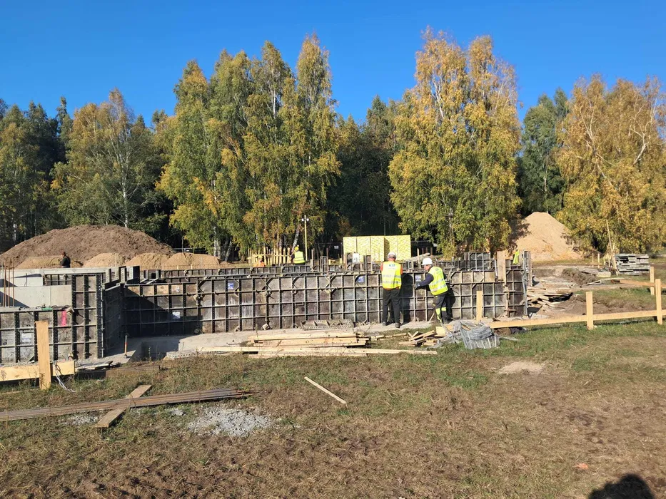 Budowa domów, osiedli, stan surowy, hale, biurowce, przemysłowe