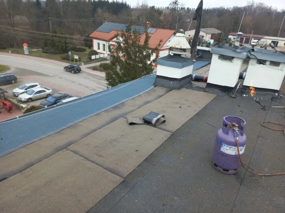 Dekarz, dachy, tarasy, od podstaw, naprawa dachów. Hydroizolacje