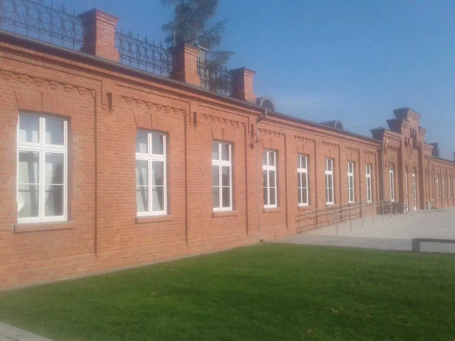 Budowa domów , płyty fundamentowe murowanie , stropy . remont