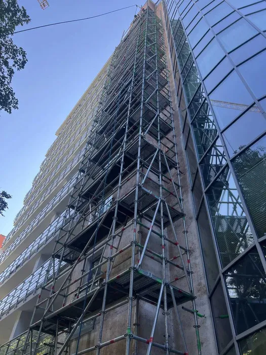 Wynajem Wypożyczalnia Rusztowań fasadowych modułowych elewacyjnych