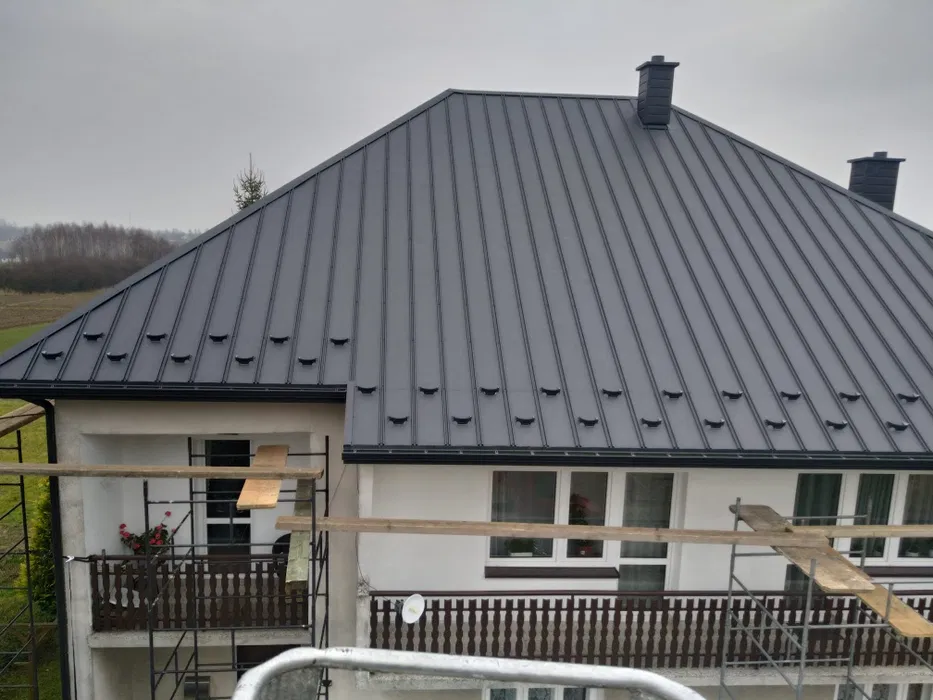 Usługi dekarskie, piana pur, zwyżka