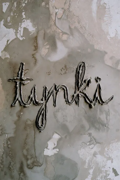 Tynki na skutych scian to tylko cementowo-wapienne .