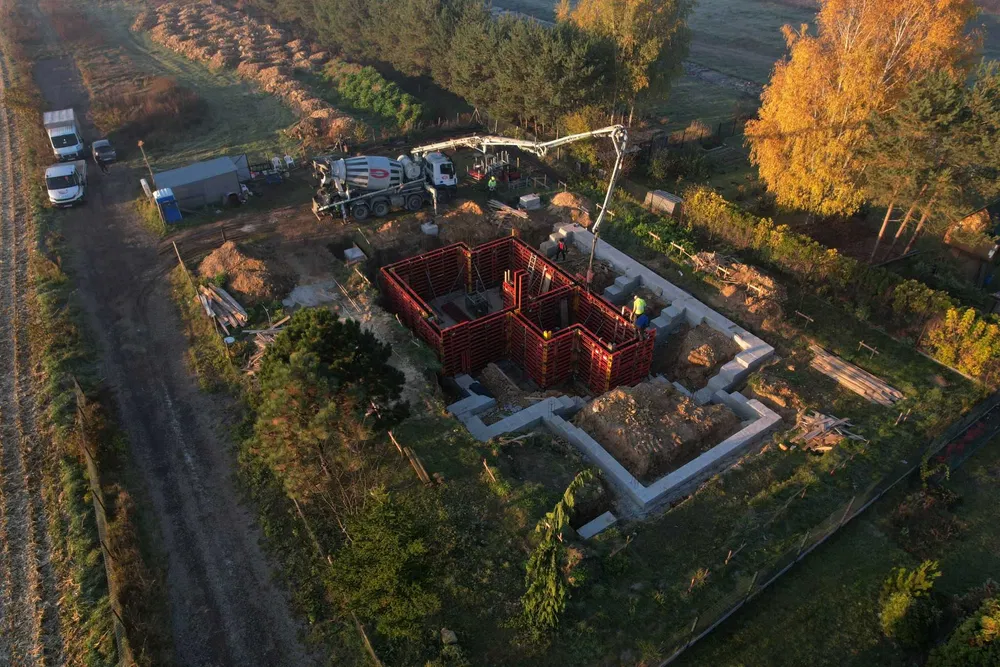 usługi budowlane budowa domów płyta fundamentowa usługi murarskie dom