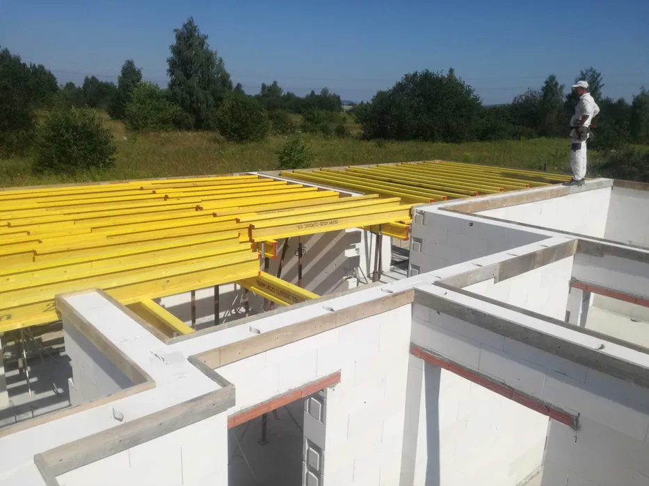 Wynajem wypożyczalnia szalunków stropowych, szalunki stropowe, stemple