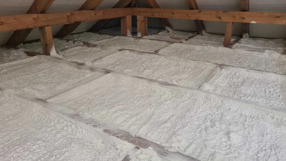 Ocieplanie Izolacja Pianą PUR Szybko Skutecznie Gwarancja Satysfakcja