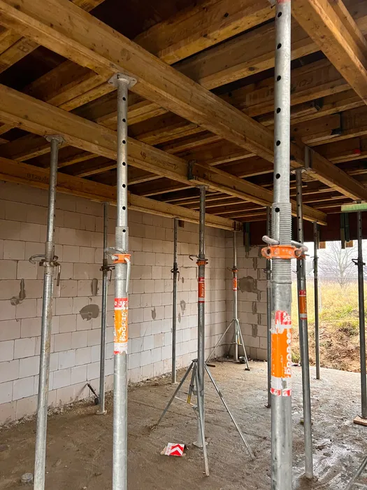 Stemple budowlane , szalunki, dźwigary, płyty szalunkowe Wynajem