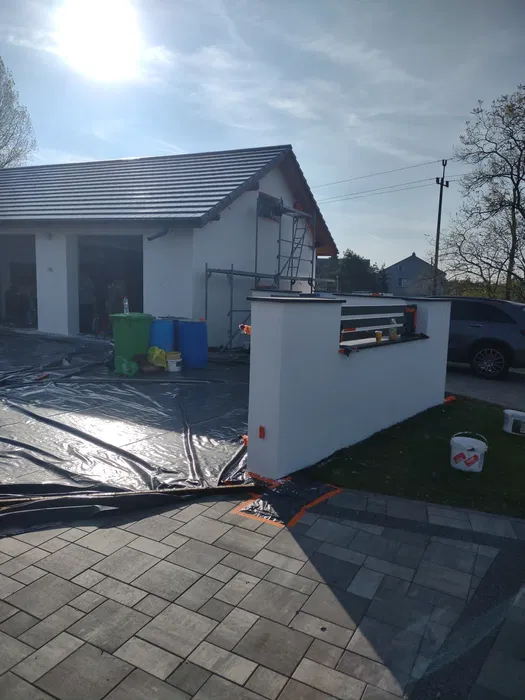 Docieplenia budynków tynki strukturalne silikonowe silikatowe