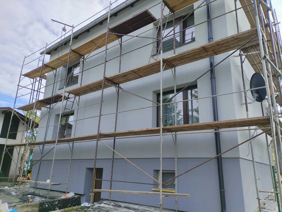 Rusztowanie elewacyjne wynajem