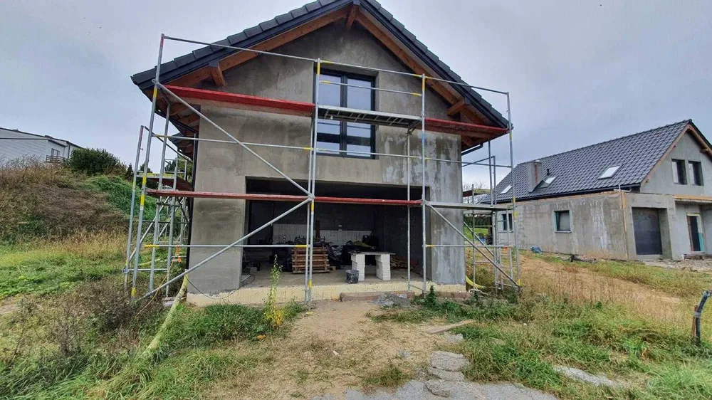 Wynajem rusztowań rusztowania elewacyjnego PLETTAC Montaż Demontaż