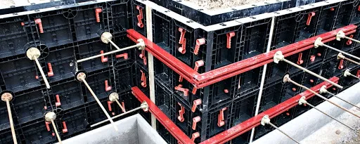 Szalunki z tworzywa ABS - wynajem, montaż.