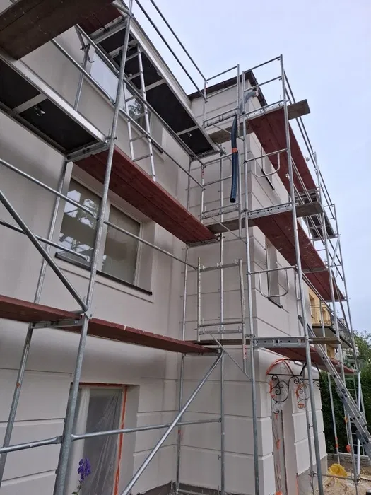 Wynajem rusztowanie elewacyjne palletac rusztowanie jezdne altrex