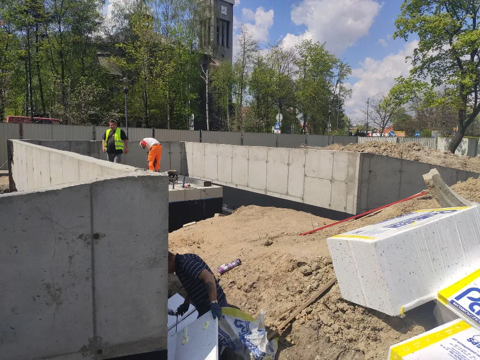 Budowa domów hal biurowce,roboty murarskie silikat,ceramika amerblock
