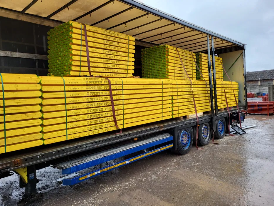 Wypożyczalnia wynajem szalunków stropowych stemple budowlane