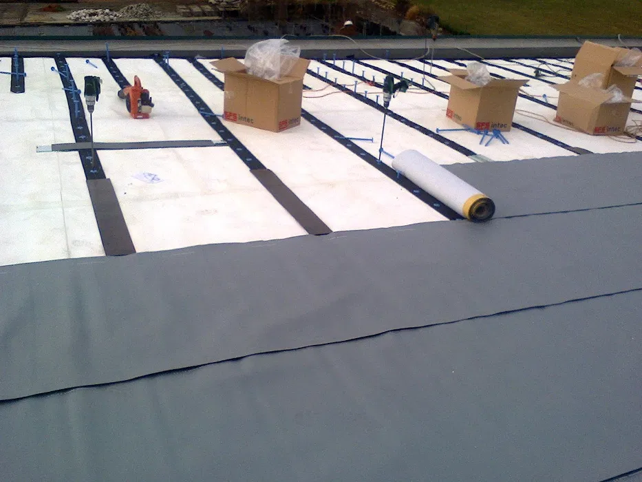 PVC-EPDM,DACHY PAPA termozgrzewalna, Tarasy wentylowane DachówTPI-TPO