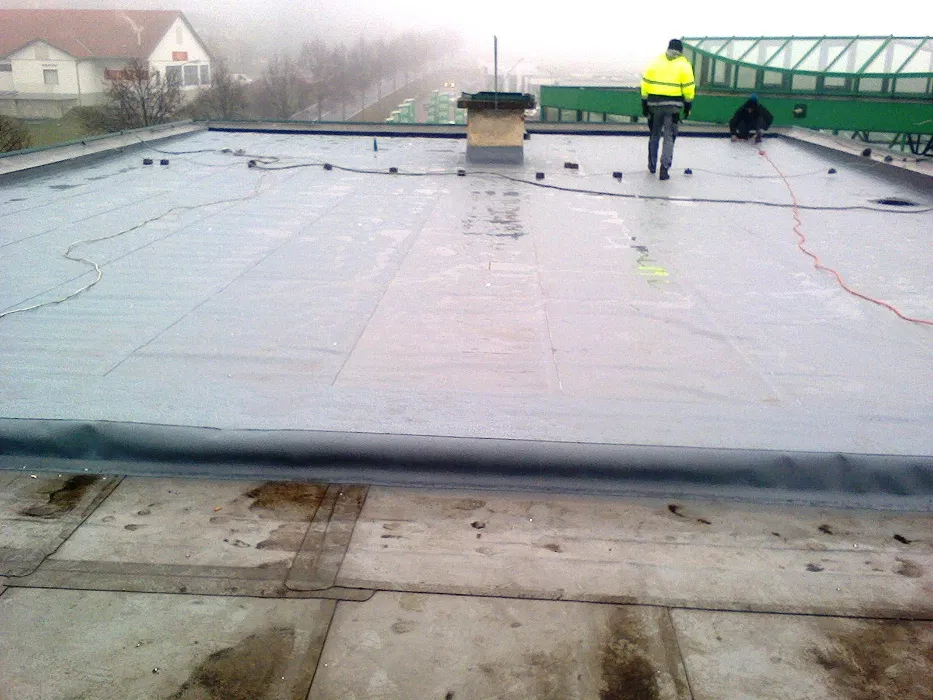 PVC-EPDM,DACHY PAPA termozgrzewalna, Tarasy wentylowane DachówTPI-TPO