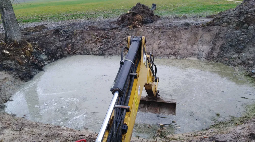 Wyburzenia, koparko-ladowarka, koparka kolowa