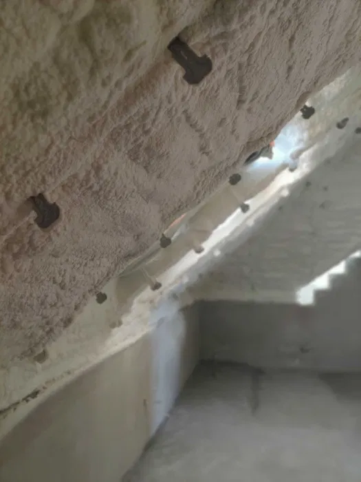 Wylewki maszynowe PIANA PUR agregatem mixokret betonowe Radomsko