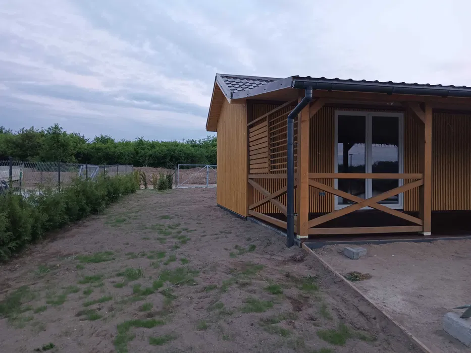 Usługi dekarsko - ciesielskie , murarskie