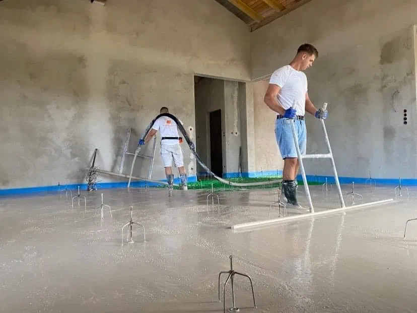 Posadzki anhydrytowe, posadzki zywiczne , pianobeton,