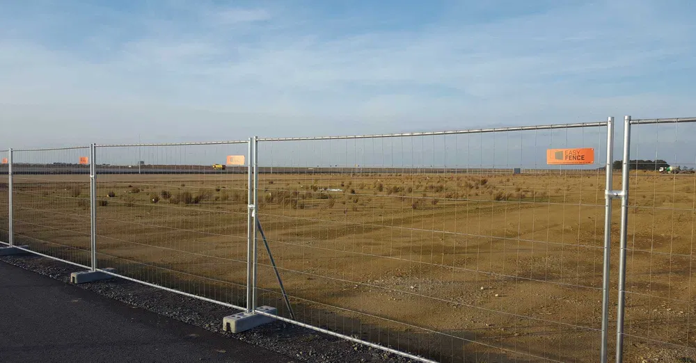 Barierka lekka 2,5m - imprezowa/budowlana/tymczasowa - wynajem