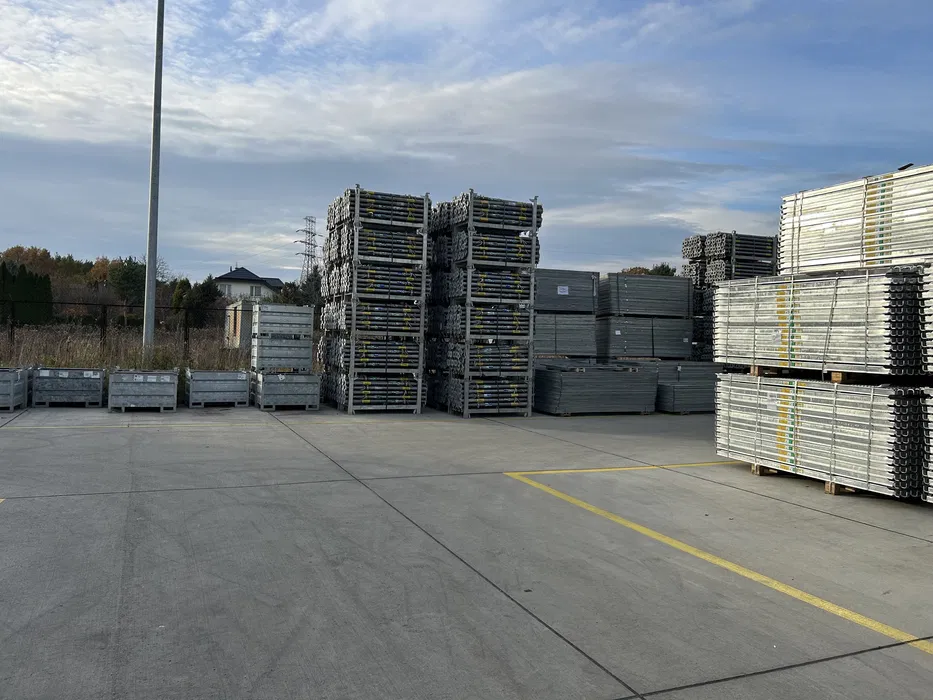 Sprzedaż wynajem szalunków stropowych stemple