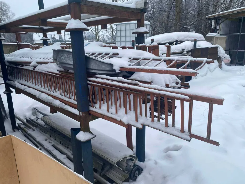 Wynajem rusztowań elewacyjnych , rusztowanie