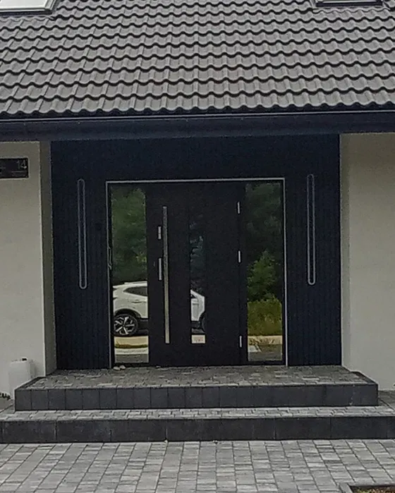 Nowy dom jednorodzinny z wiatą w 6 miesiecy