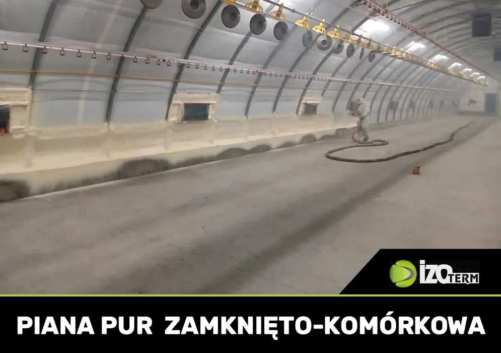 Izolacje pianą pur i nadmuch celulozy
