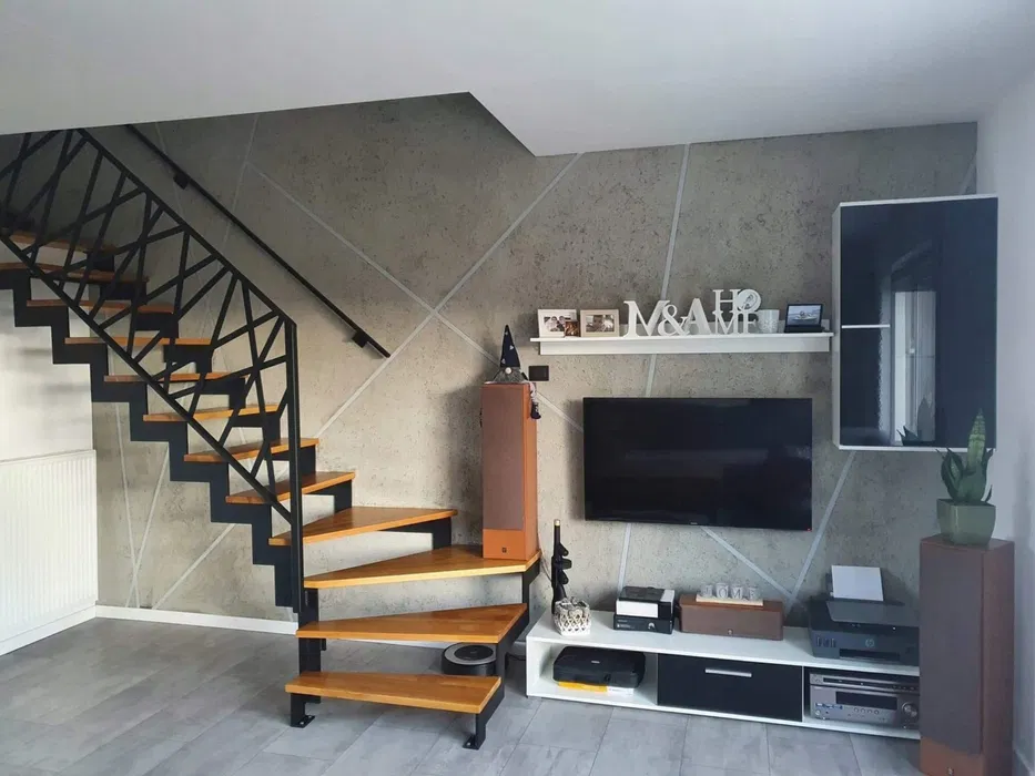 Tynki ozdobne , dekoracyjne surowy beton architektoniczny
