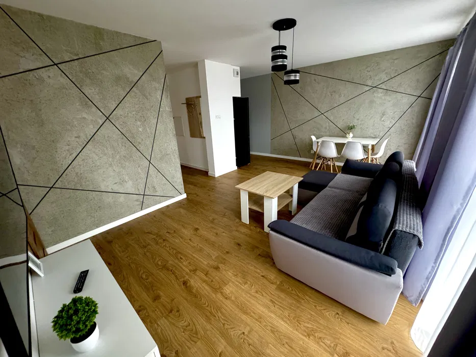 Tynki ozdobne , dekoracyjne surowy beton architektoniczny