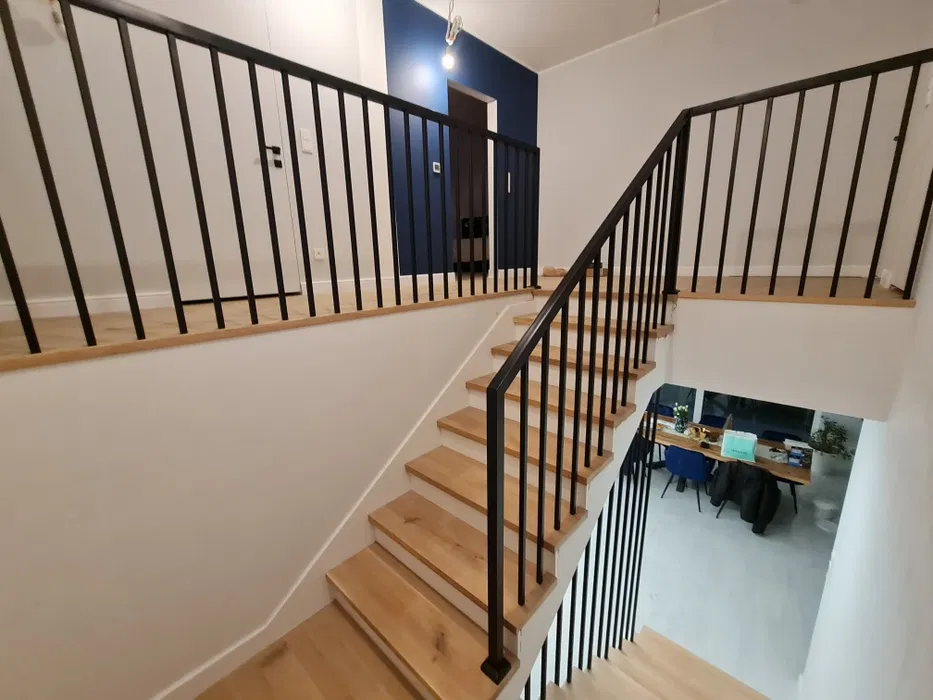 Balustrady Schody Poręcze konstrukcje metalowe drewniane