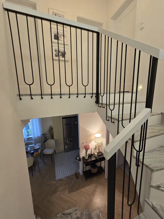 Balustrady Schody Poręcze konstrukcje metalowe drewniane