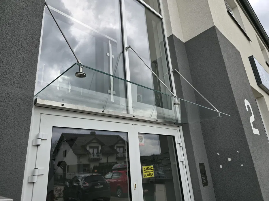 Balustrady Schody Poręcze konstrukcje metalowe drewniane