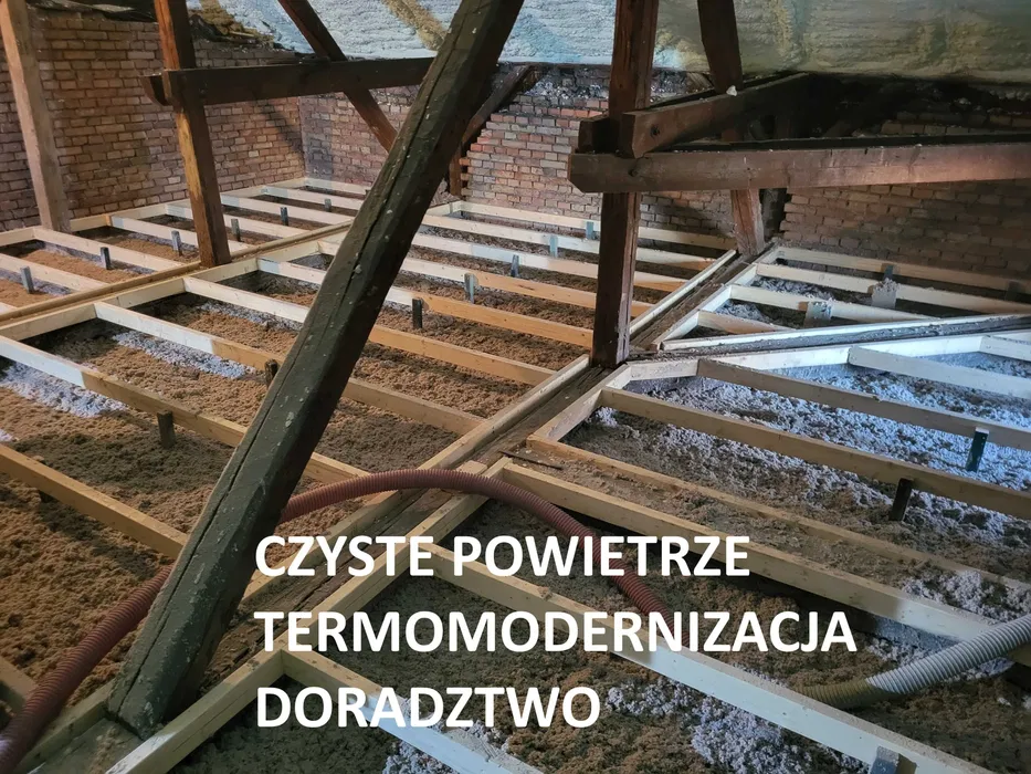 Ocieplenie domu izolacje celuloza wdmuchiwanie ocieplanie poddaszy