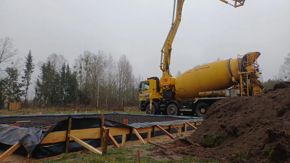 Wykonam płyty fundamentowe pod zamówienie.