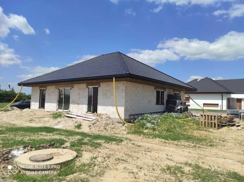 Usługi dekarskie - Naprawy dachów, kominów i obróbek