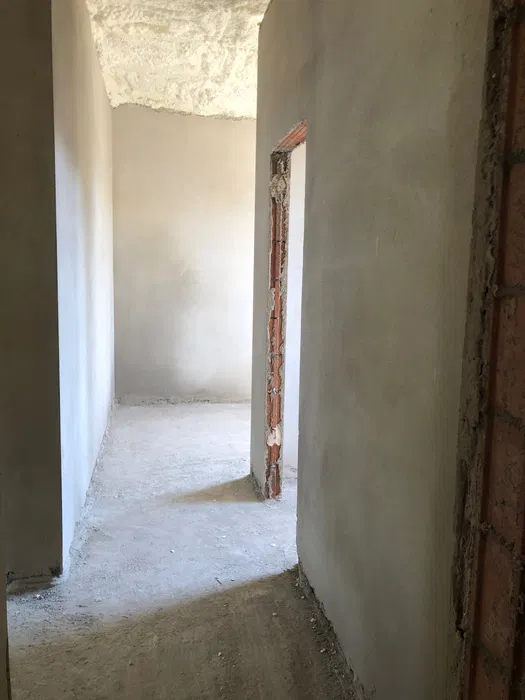 Tynki maszynowe , gipsowe i cementowo-wapienne