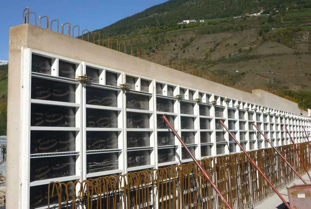 Szalunki Wynajem szalunków lekkich aluminiowy Dźwigary Podpory Sklejka