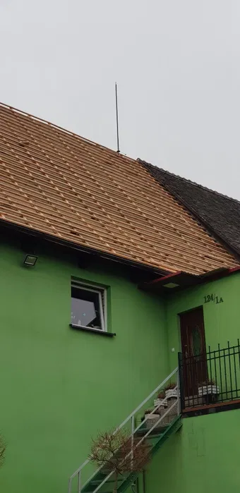 Dachy pokrycia dachowe dekarz uslugi