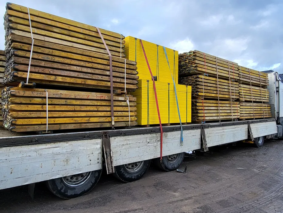 Wypożyczalnia wynajem szalunków stropowych Stemple budowlane Dzierżawa