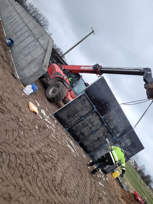Budowy silosów utwardzanie placów betonem budowy obór szamb