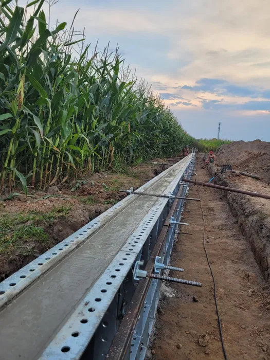 Budowy silosów utwardzanie placów betonem budowy obór szamb