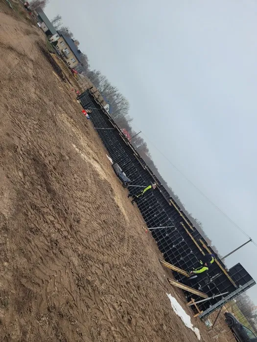 Budowy silosów utwardzanie placów betonem budowy obór szamb