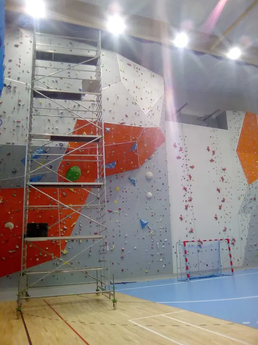 RUSZTOWANIA Kraków 502 I 516 I 752 Wynajem rusztowań kraków aluminiowe