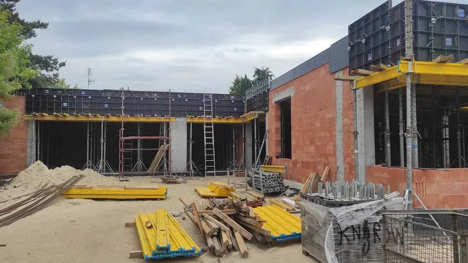 Wynajem szalunków stropowych - stemple PERI, szalunki TEKKO RASTO TRIO