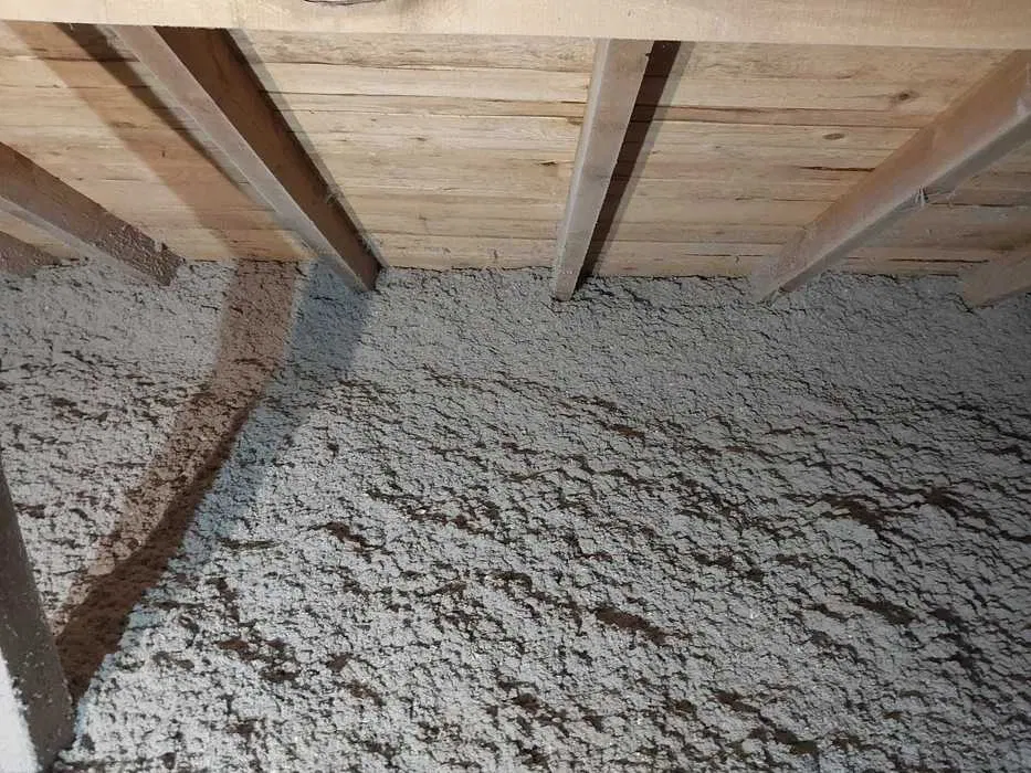 Izolacja pianą PUR i celulozą Mazowieckie – ocieplanie poddaszy | NPUR
