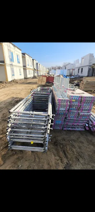 Wynajem rusztowań elewacyjnych Plettac. NISKIE CENY + TRANSPORT