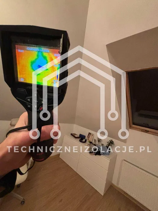 Ocieplenie poddasza pianą PUR | Celulozą | Wełną | Termowizja