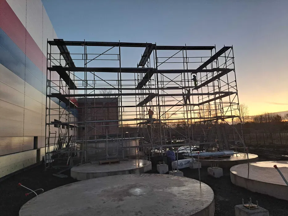 Rusztowania rusztowanie elewacyjne modułowe sprzedaż dzierżawa montaż